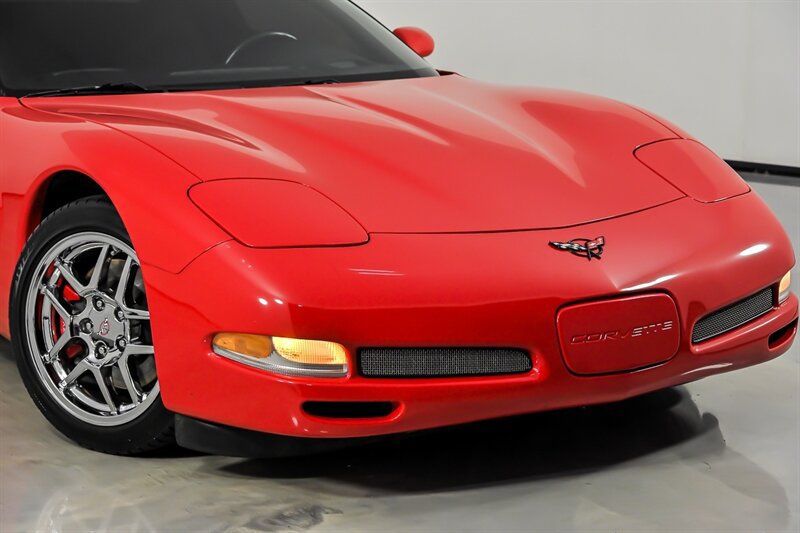 Used 2002 Chevrolet Corvette Z06 RWD image 3