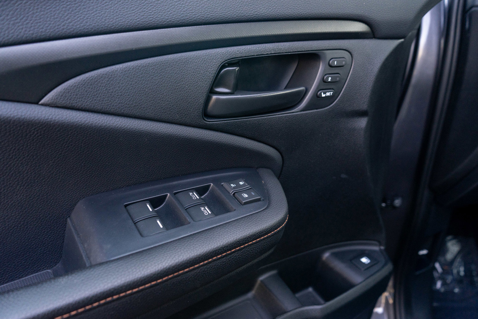 Used 2025 Honda Ridgeline TrailSport image 14