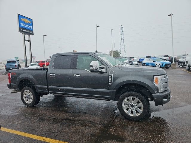Used 2019 Ford F250 Platinum w/ Platinum Ultimate Package image 2