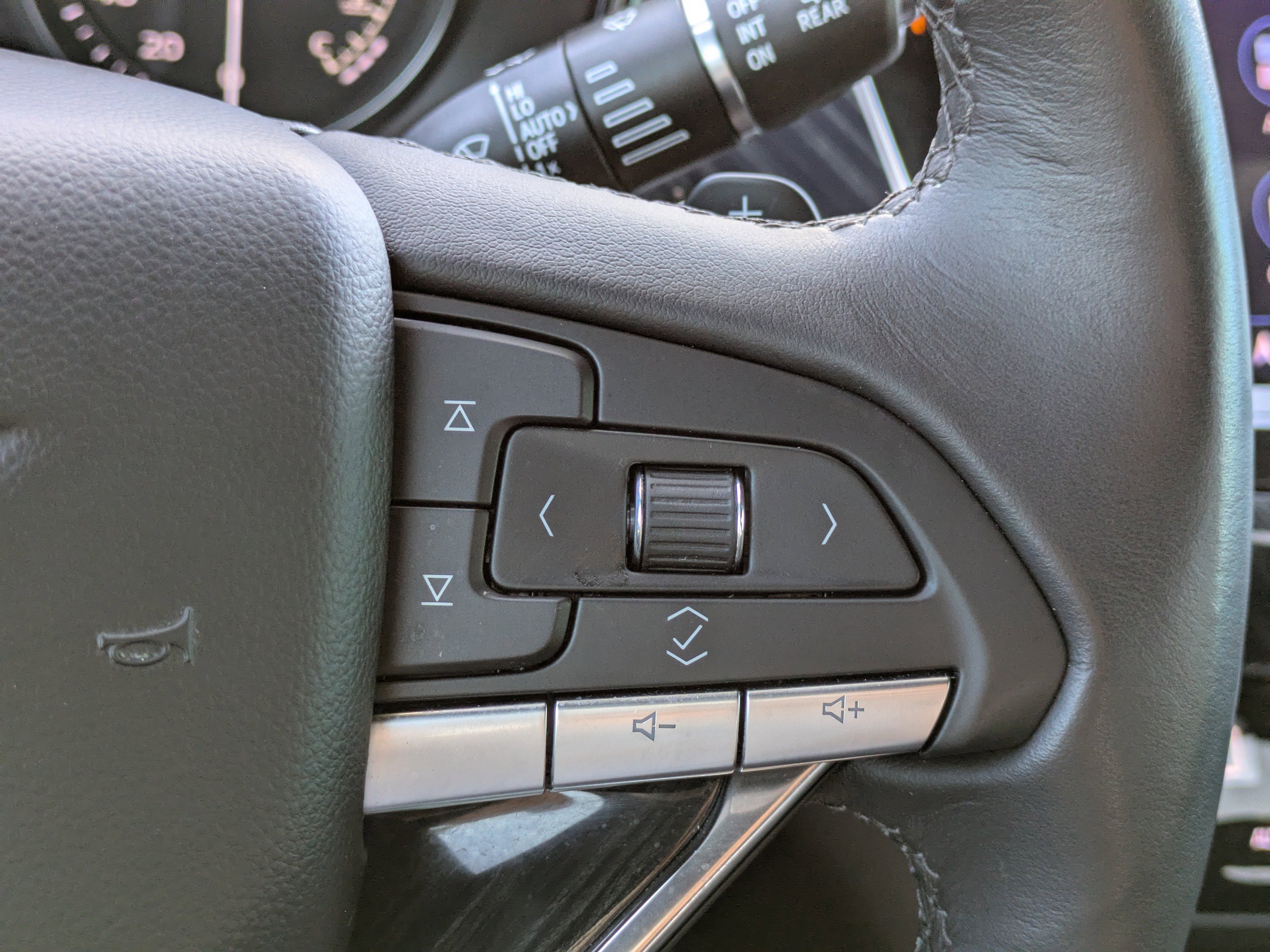 Certified 2023 Cadillac XT6 Premium Luxury w/ Technology Package image 25