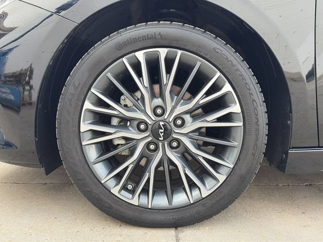 Certified 2024 Kia Forte GT-Line FWD image 19
