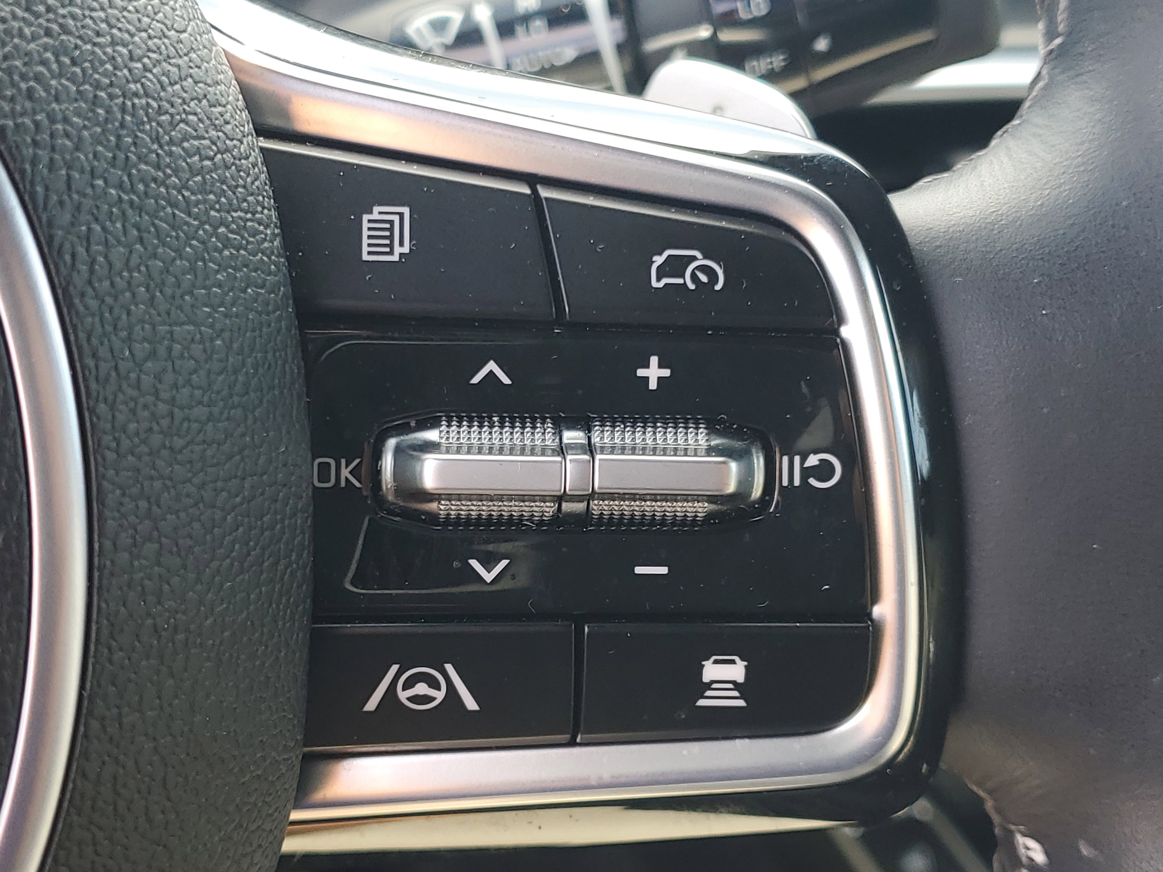 Used 2025 Kia Sorento SX Prestige AWD/4WD image 28