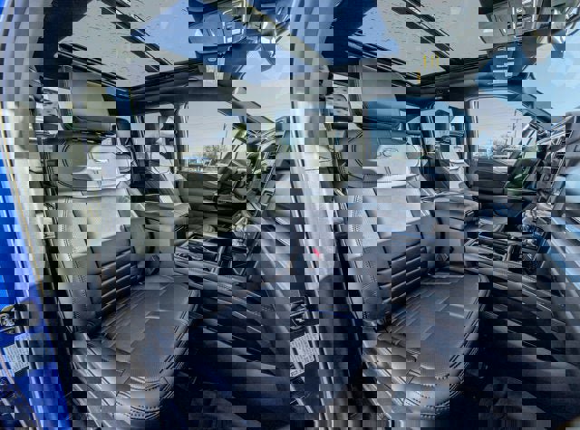 New 2026 Ford F350 Platinum w/ FX4 Off-Road Package image 24