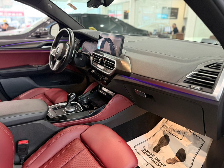 Used 2023 BMW X4 xDrive30i w/ M Sport Package AWD/4WD image 19