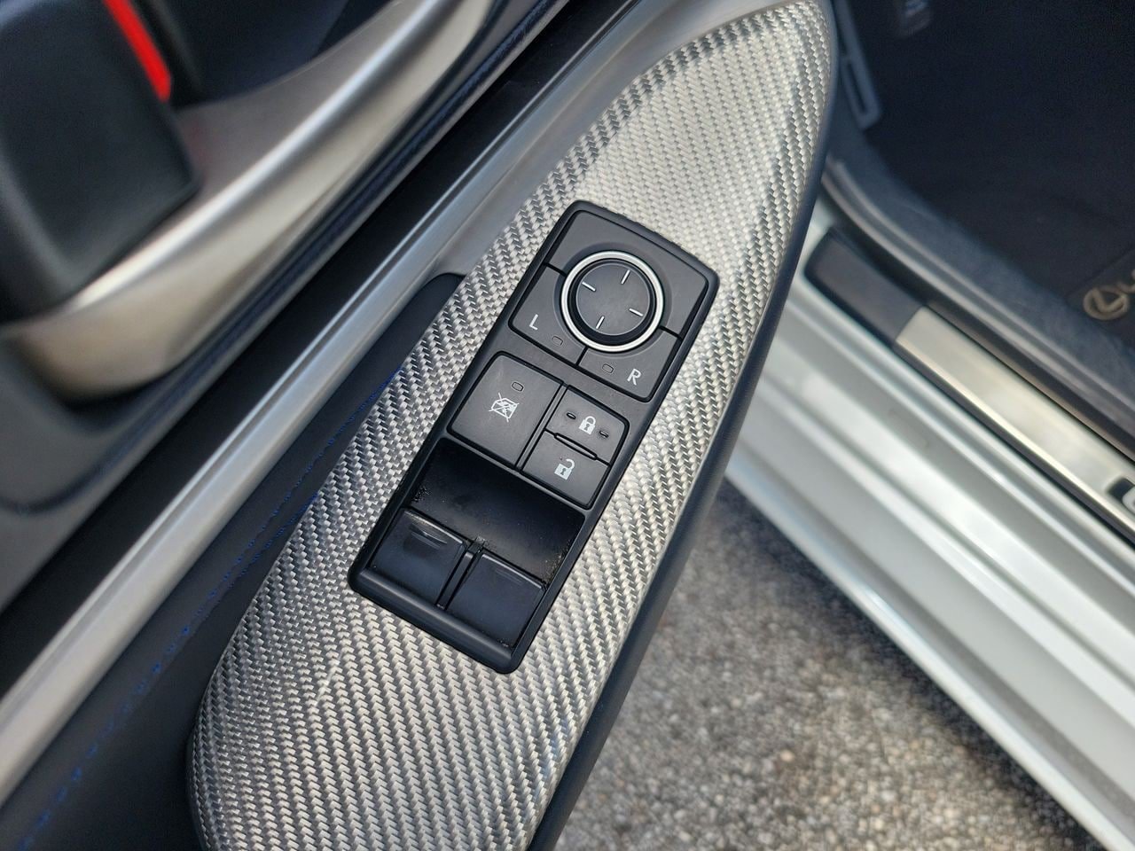 Used 2020 Lexus RC F w/ Premium Package RWD image 9