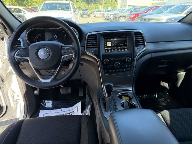 Certified 2021 Jeep Grand Cherokee Laredo AWD/4WD image 22