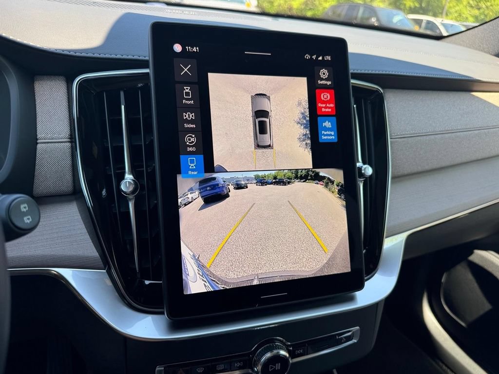 Certified 2025 Volvo XC90 B5 Ultra AWD/4WD image 20