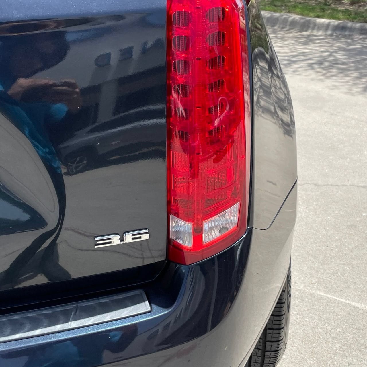 Used 2016 Cadillac SRX Luxury FWD image 6