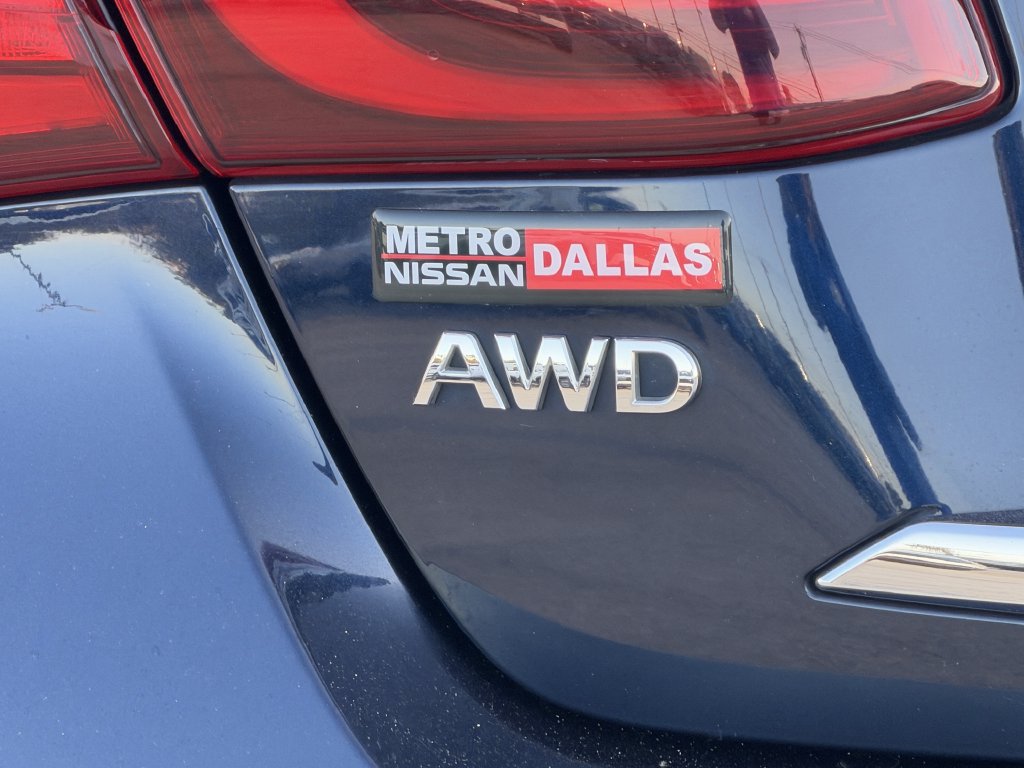 Used 2019 INFINITI Q70 Luxe AWD/4WD image 8
