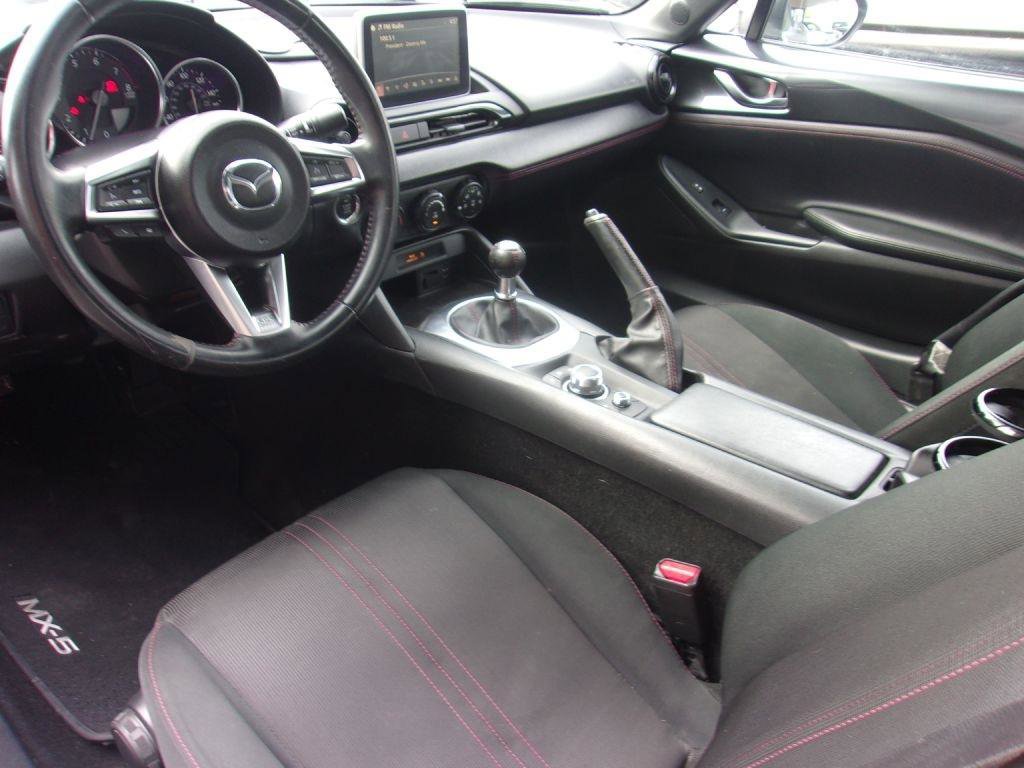 Used 2016 MAZDA MX-5 Miata Club RWD image 6