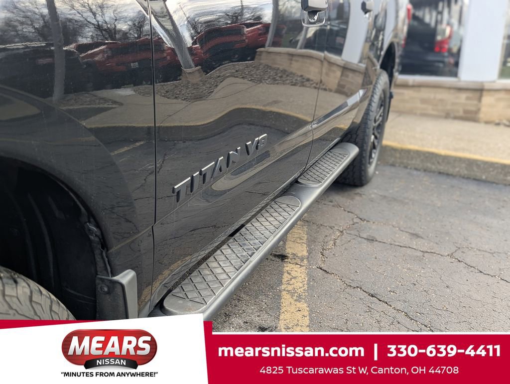 Used 2019 Nissan Titan SL w/ Midnight Edition image 14