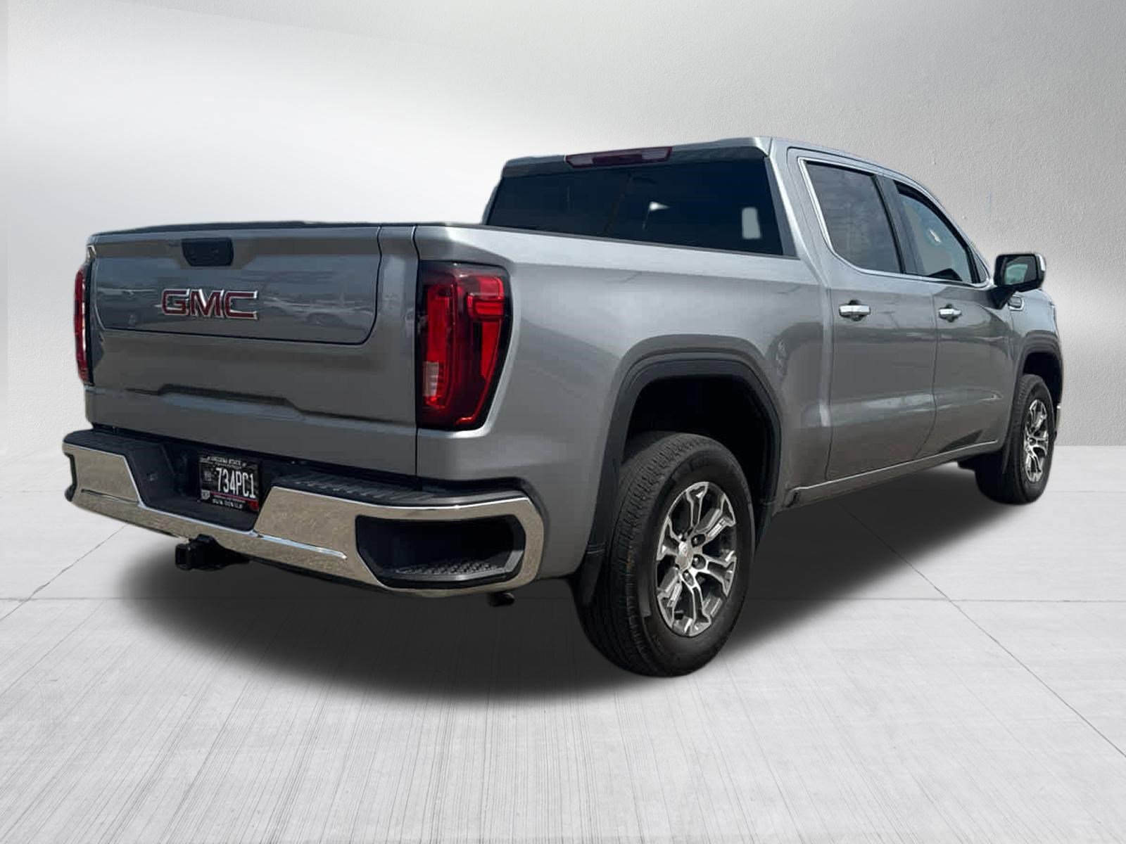 Used 2025 GMC Sierra 1500 SLT AWD/4WD image 7