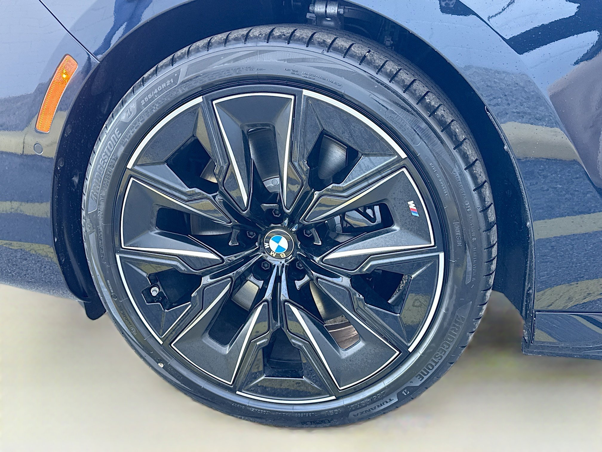 New 2026 BMW i7 xDrive60 w/ Premium Package AWD/4WD image 39