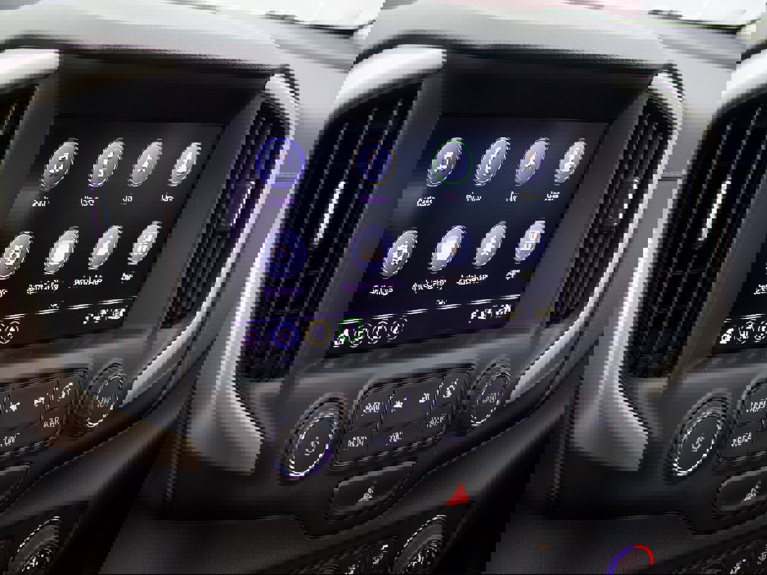 Used 2018 GMC Terrain Denali w/ Advanced Safety Package image 23