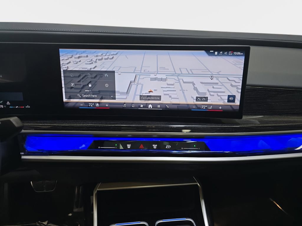 Used 2025 BMW 740i w/ Premium Package RWD image 23