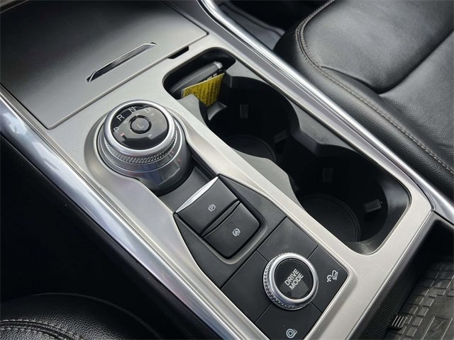 Used 2022 Ford Explorer Limited w/ Equipment Group 301A image 21