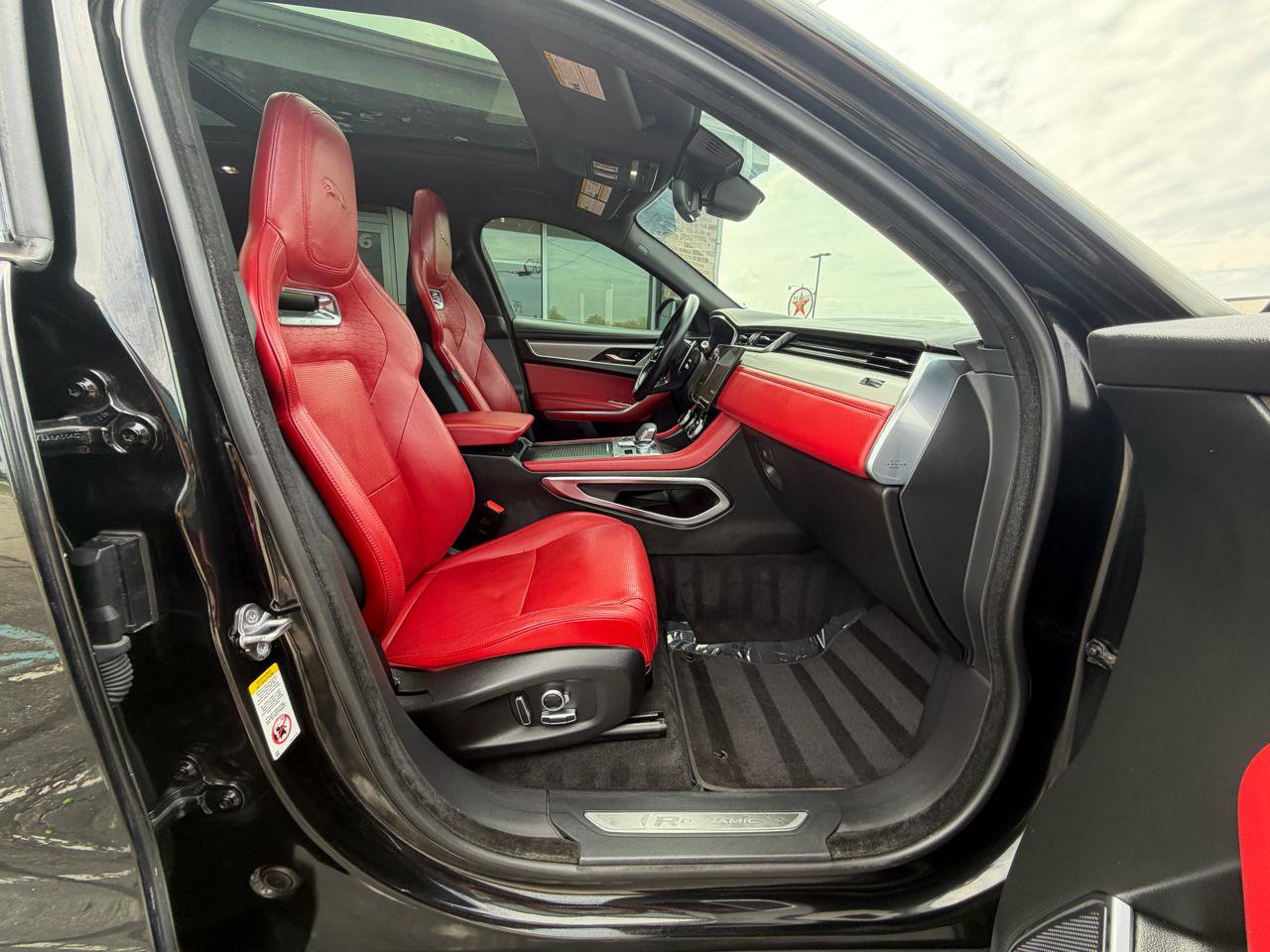 Used 2021 Jaguar F-PACE R-Dynamic S AWD/4WD image 31