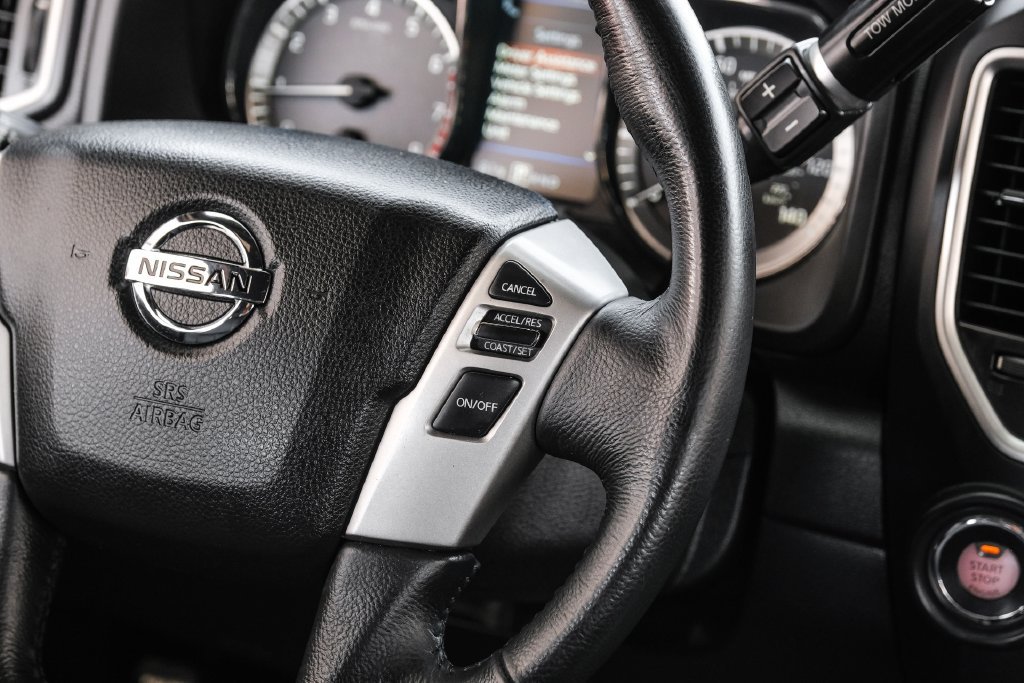Used 2019 Nissan Titan SL w/ Midnight Edition RWD image 14