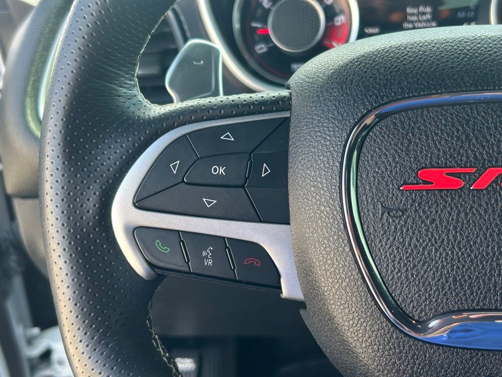 Used 2015 Dodge Challenger SRT image 36