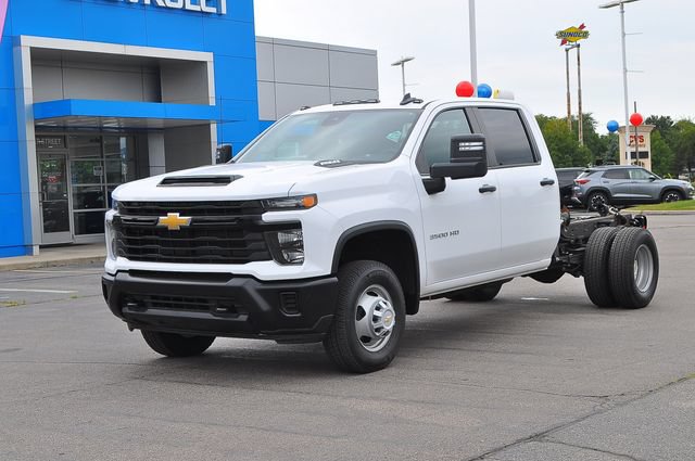 Used 2024 Chevrolet Silverado 3500 W/T w/ WT Convenience Package AWD/4WD image 7