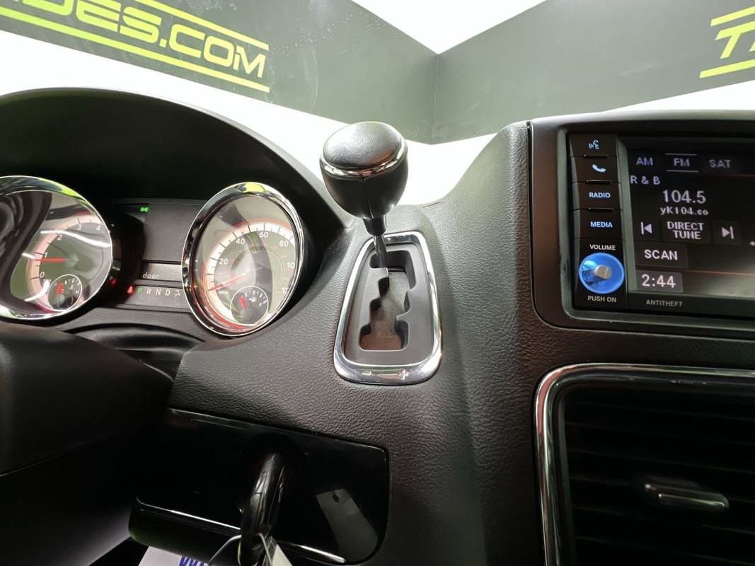 Used 2019 Dodge Grand Caravan SXT FWD image 24