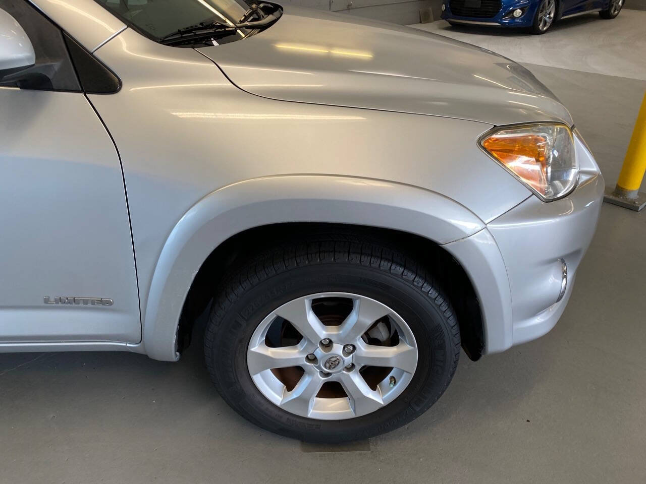 Used 2010 Toyota RAV4 Limited FWD image 19
