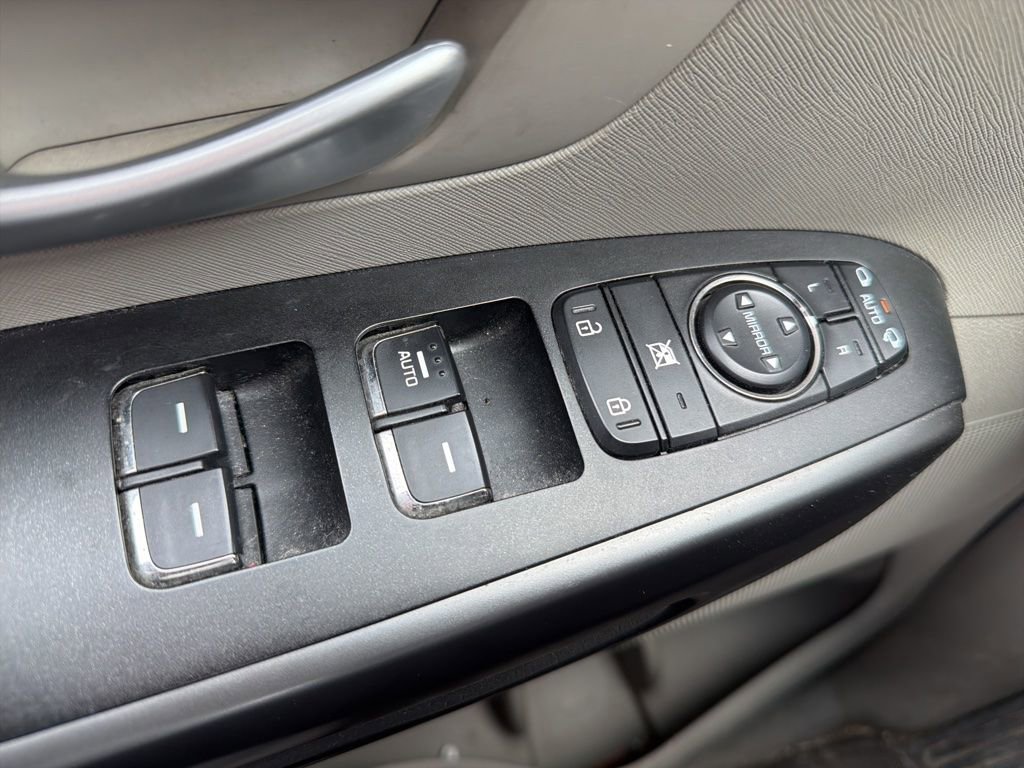 Used 2016 Kia Sedona LX w/ LX Convenience Package image 15