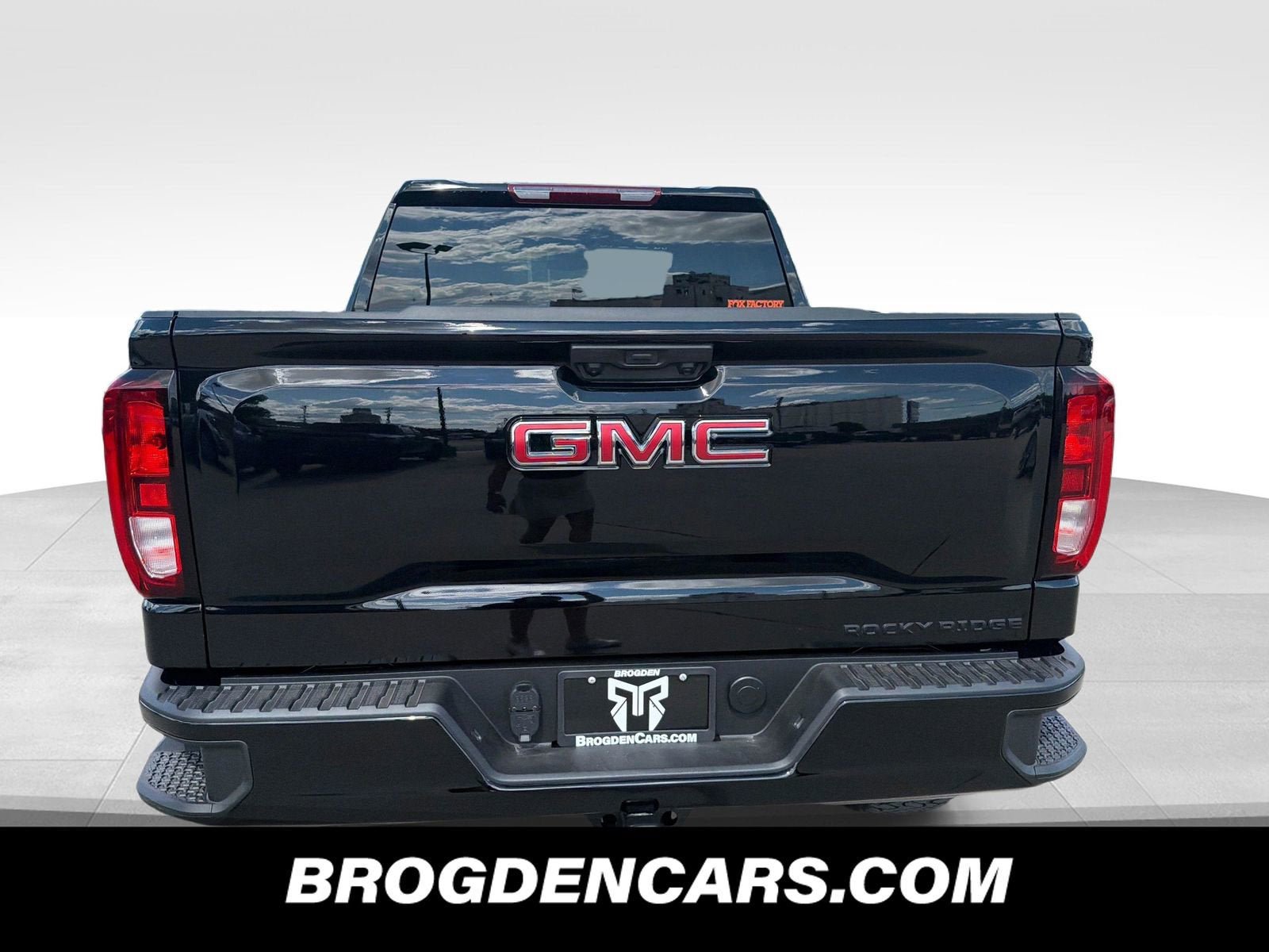 New 2026 GMC Sierra 1500 Elevation AWD/4WD image 7