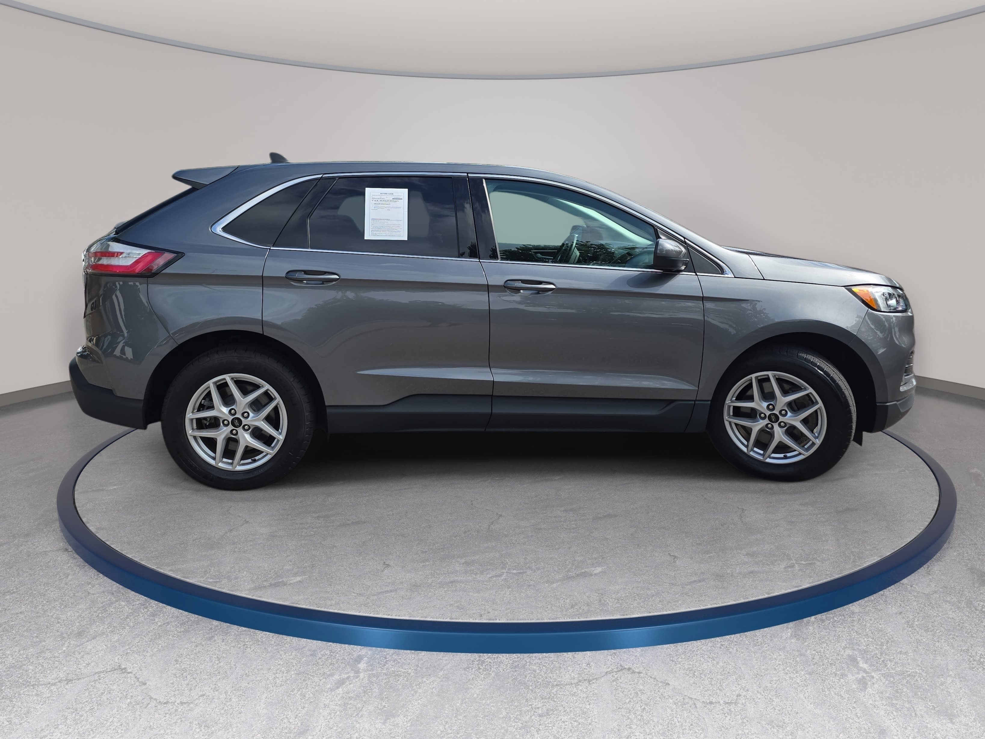Used 2024 Ford Edge SEL w/ Convenience Package AWD/4WD image 4