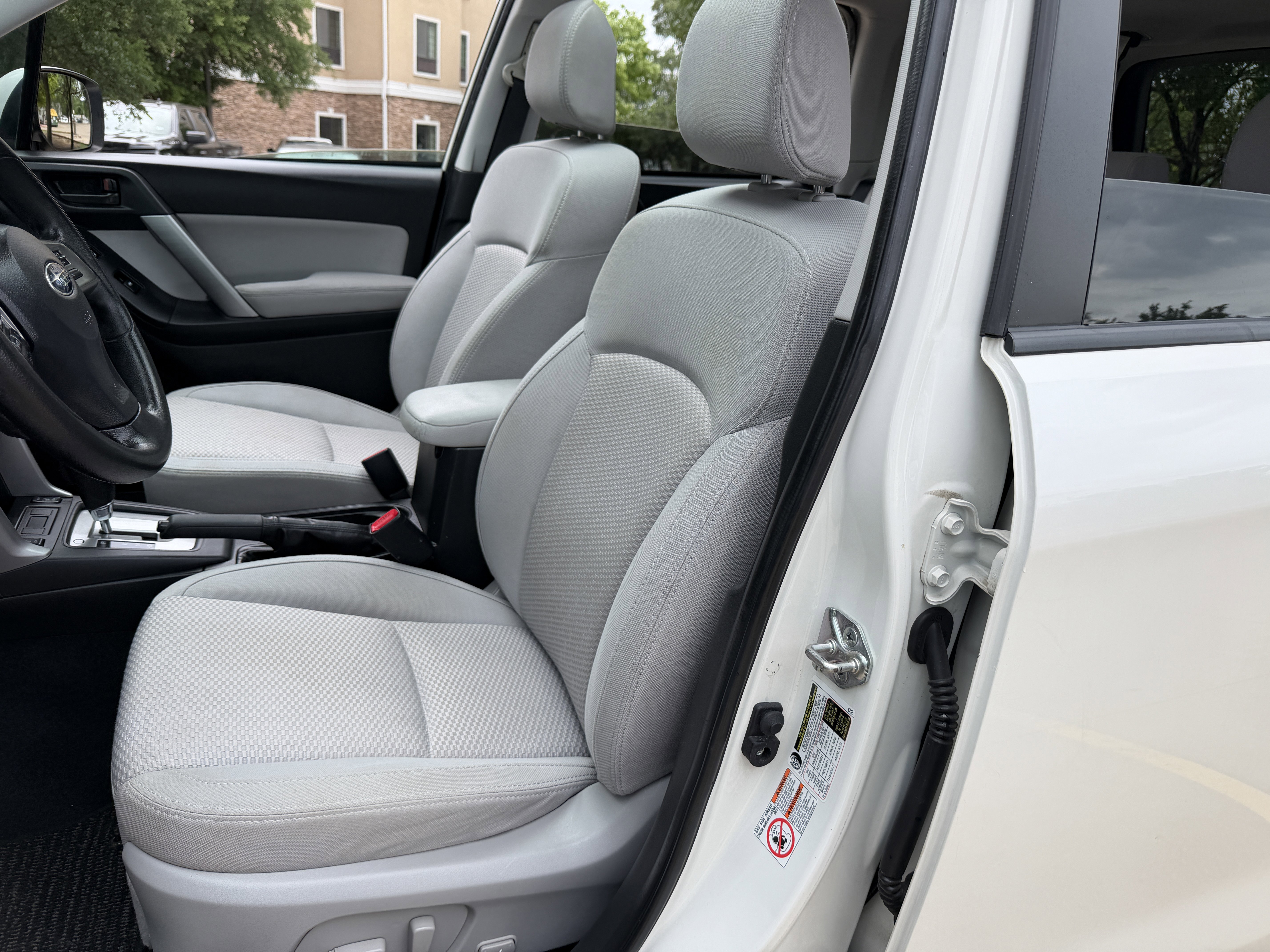 Used 2015 Subaru Forester 2.5i Premium w/ Popular Package #2 AWD/4WD image 22