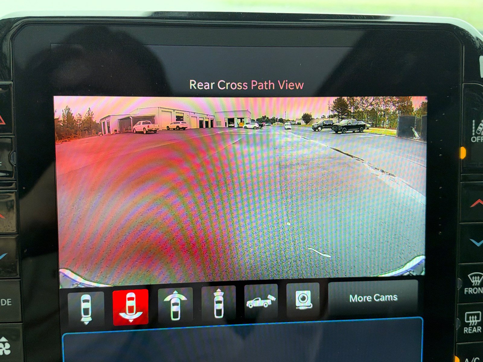 Used 2025 RAM 1500 Limited AWD/4WD image 32