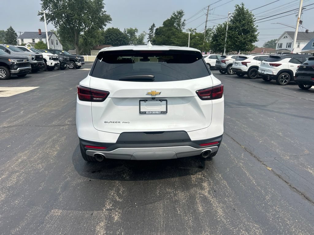 Certified 2023 Chevrolet Blazer LT w/ Driver Confidence Package AWD/4WD image 8