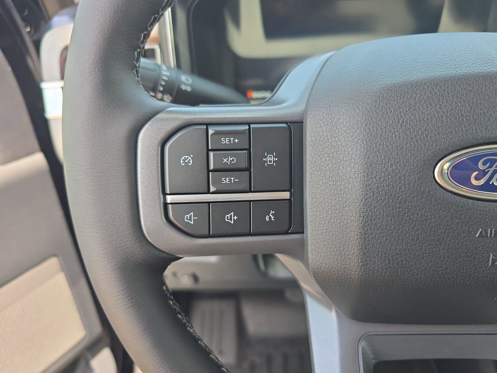 New 2025 Ford F250 Lariat w/ Tremor Off-Road Package image 15