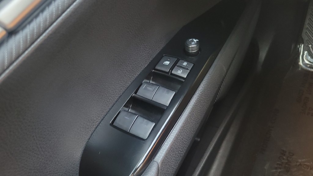 Used 2026 Toyota Camry SE FWD image 19