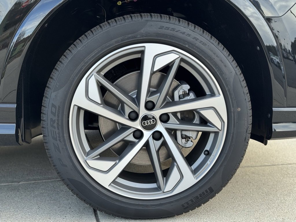 New 2025 Audi Q3 2.0T Premium image 7