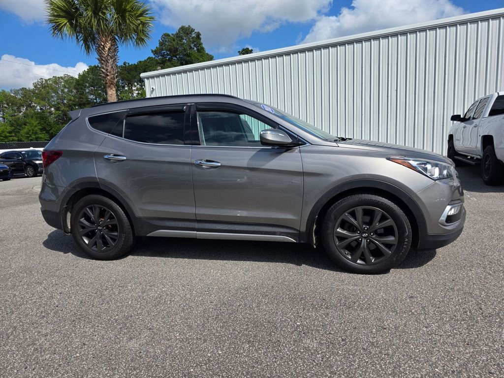 Used 2018 Hyundai Santa Fe Sport w/ 2.0T Ultimate Tech Package 05 AWD/4WD image 3