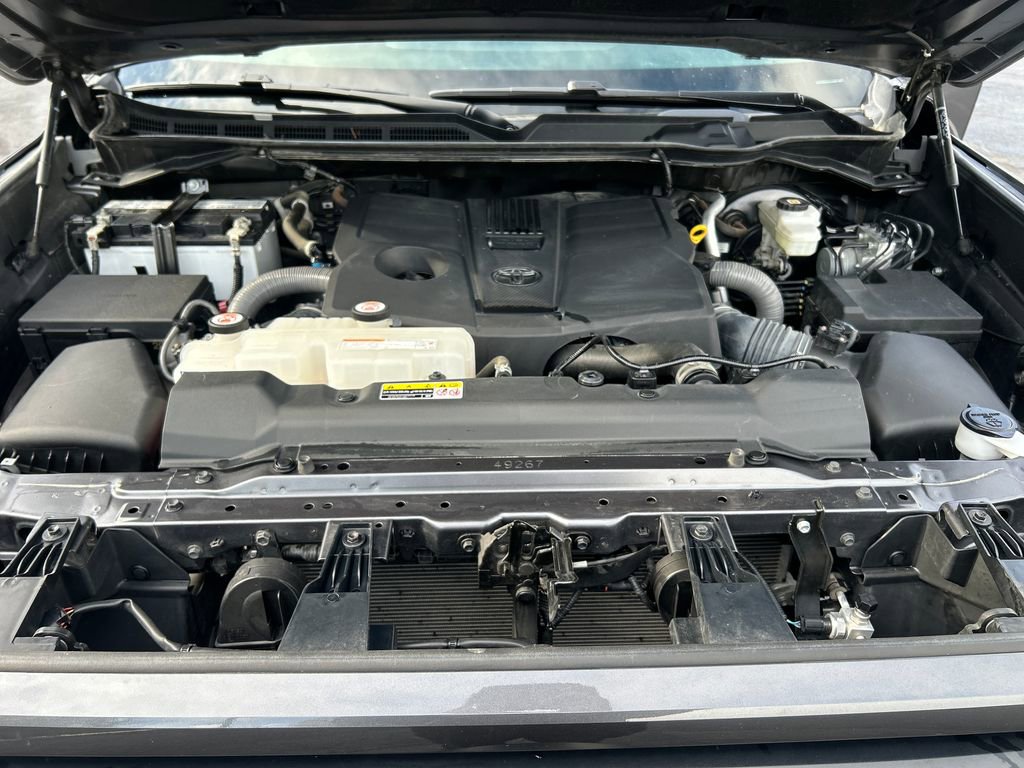 Used 2023 Toyota Tundra SR5 w/ SR5 Convenience Package AWD/4WD image 26