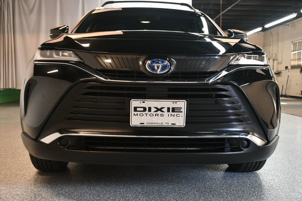Used 2022 Toyota Venza XLE image 12