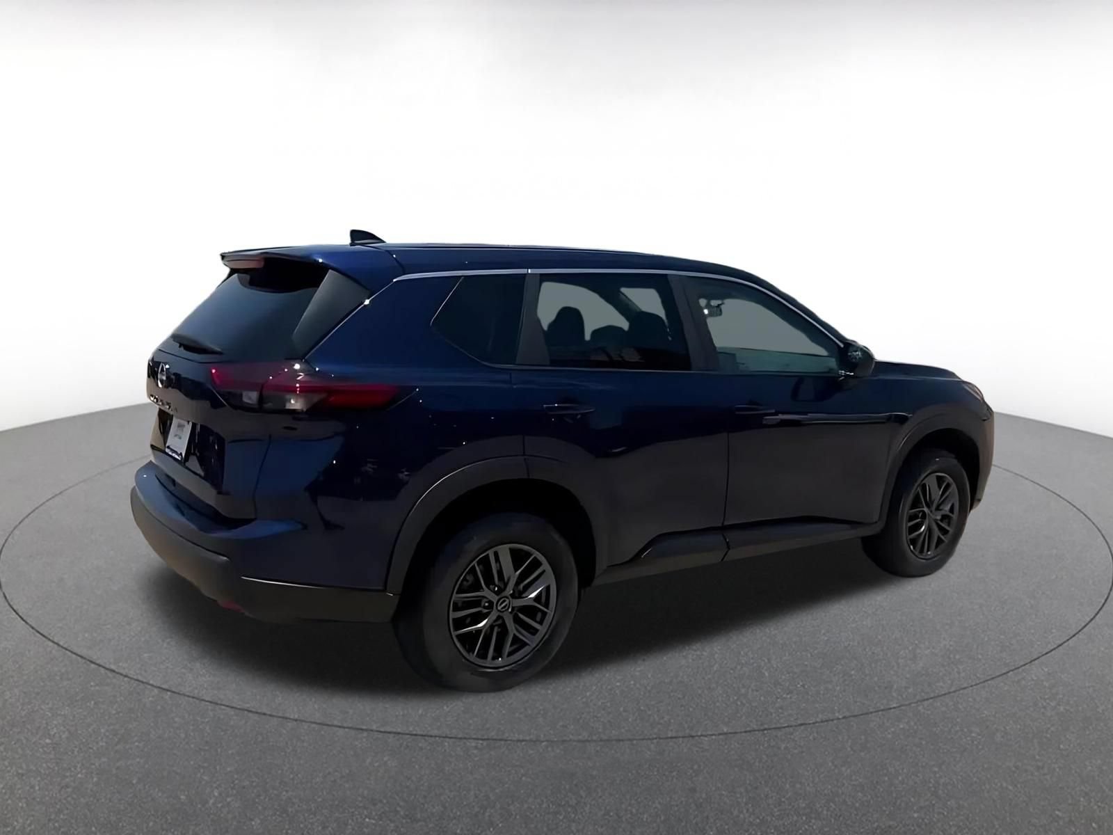 Used 2026 Nissan Rogue SV FWD image 14