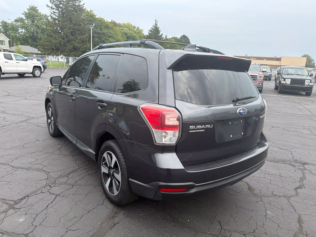 Used 2018 Subaru Forester 2.5i Premium AWD/4WD image 8