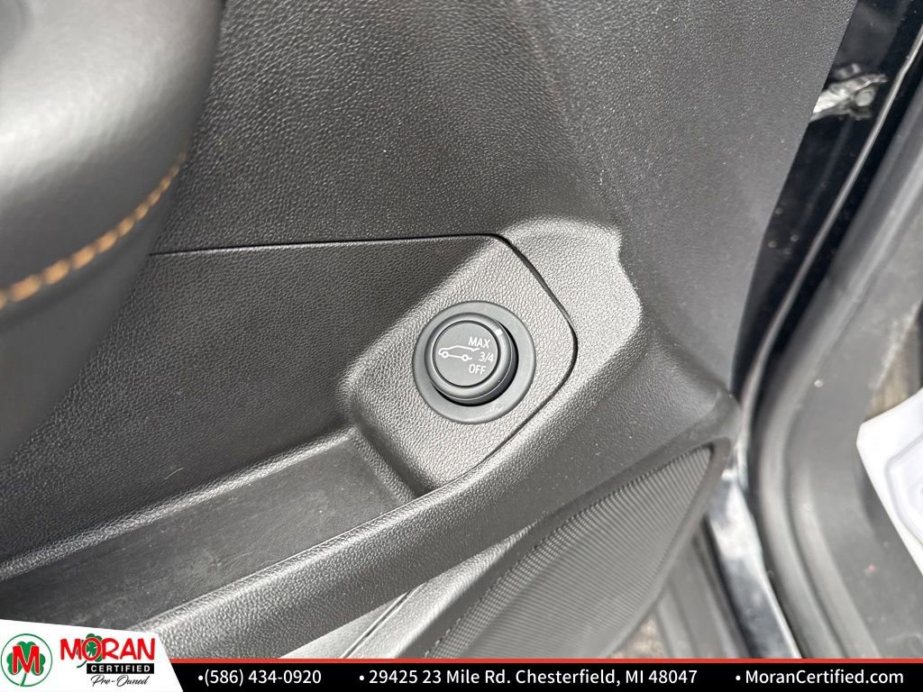 Used 2021 GMC Terrain SLT w/ Elevation Edition image 13