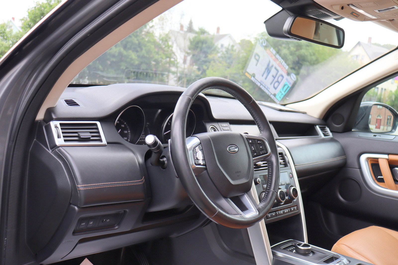 Used 2018 Land Rover Discovery Sport HSE Luxury AWD/4WD image 11