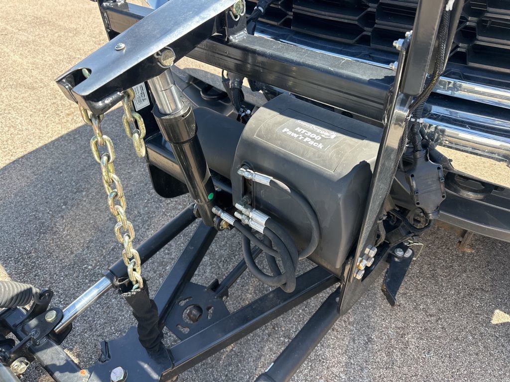 Used 2018 Chevrolet Silverado 1500 LT w/ All Star Edition image 18