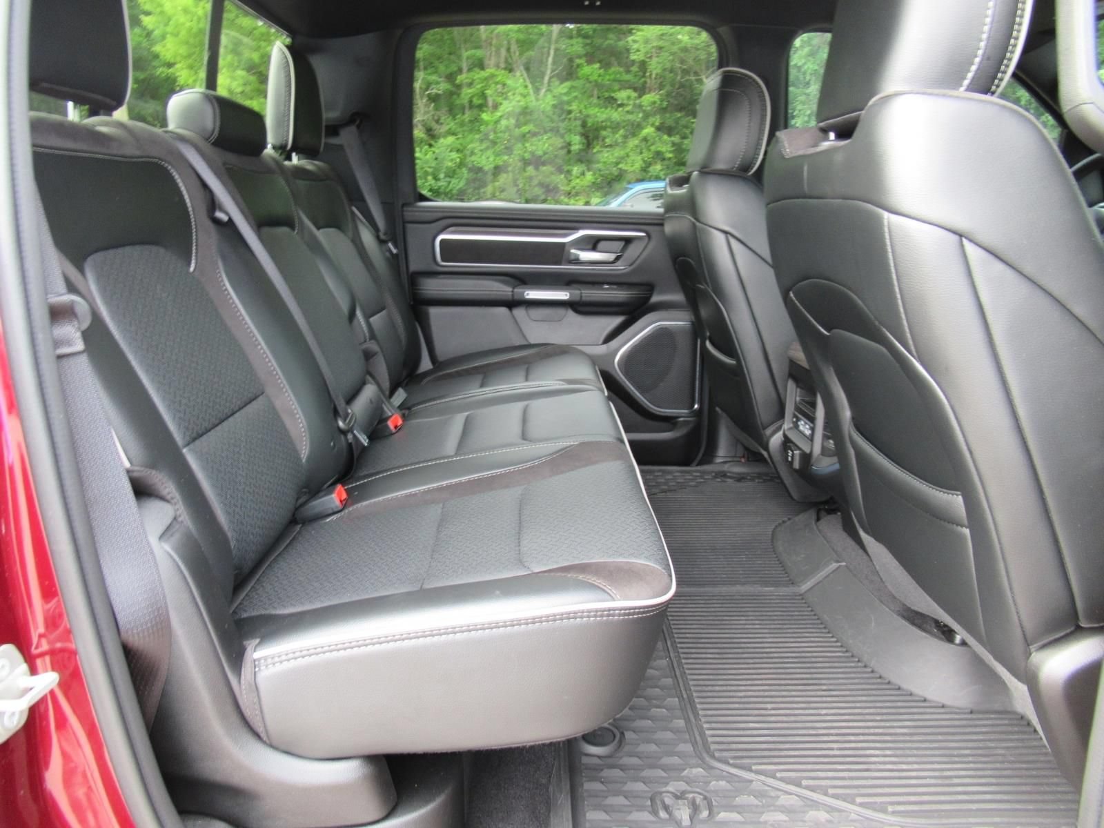 Used 2025 RAM 1500 Laramie w/ Sport Appearance Package AWD/4WD image 36