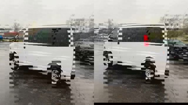 New 2026 Chevrolet Express 3500 LS RWD image 6