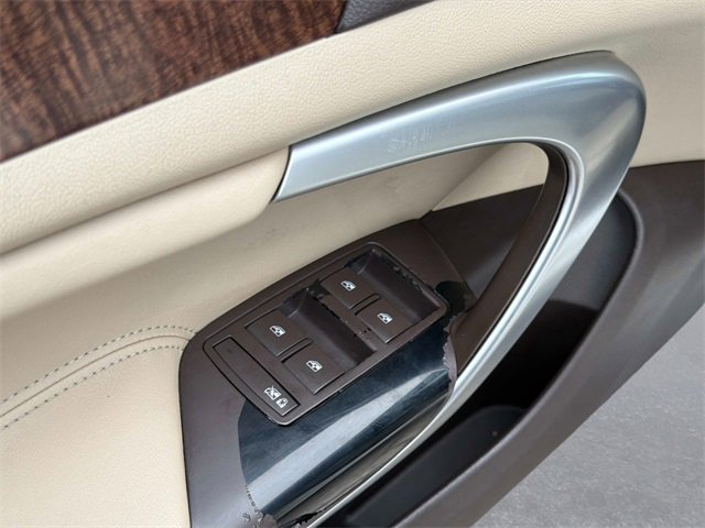Used 2013 Buick Regal Leather image 19