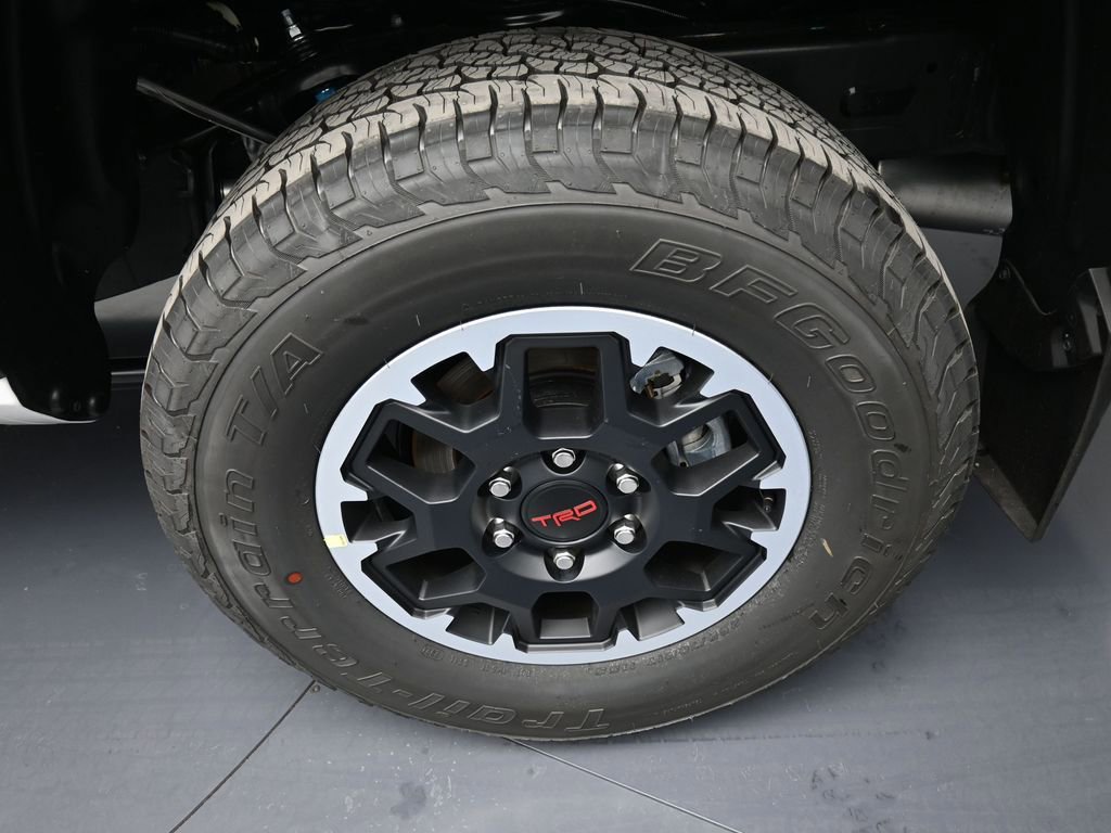 New 2024 Toyota Tacoma TRD Off-Road image 15