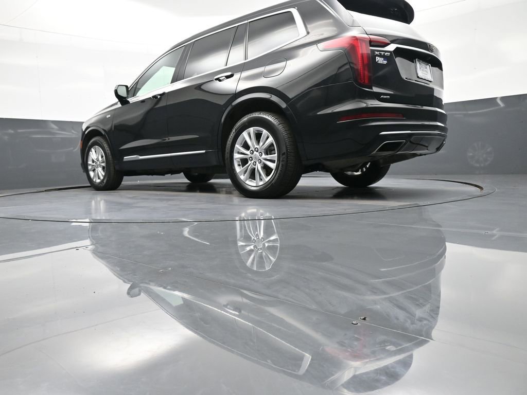 Used 2023 Cadillac XT6 Luxury image 34
