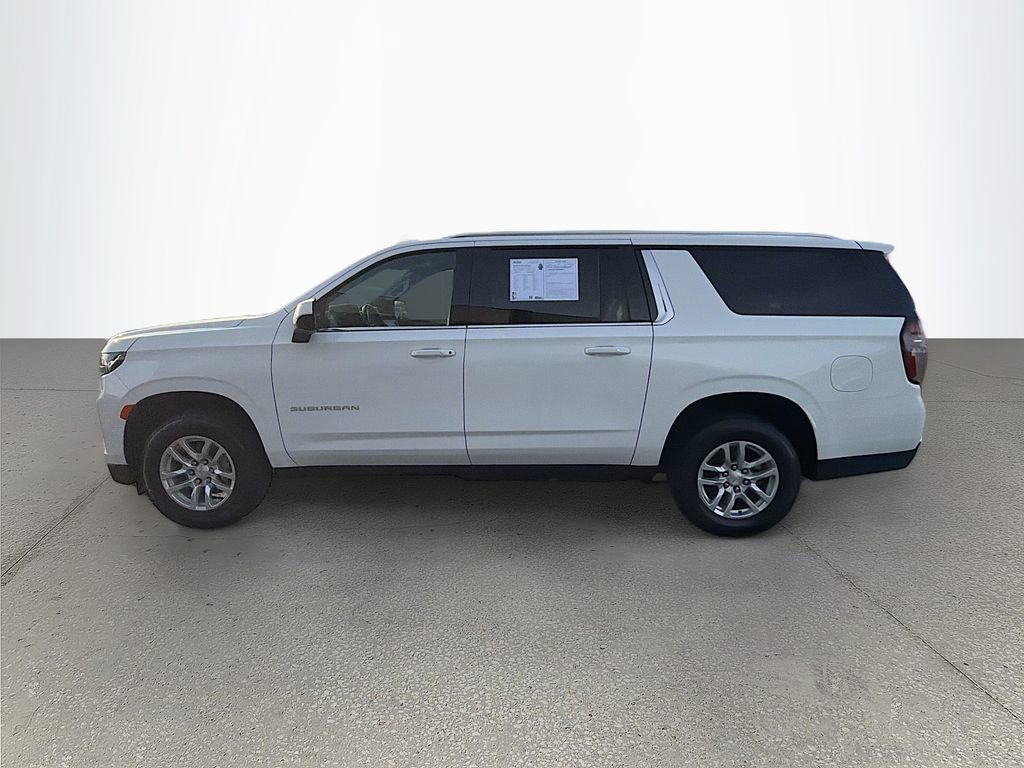 Used 2024 Chevrolet Suburban LT image 8