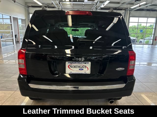 Used 2017 Jeep Patriot High Altitude FWD image 13